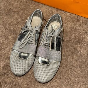 Silver sneakers women